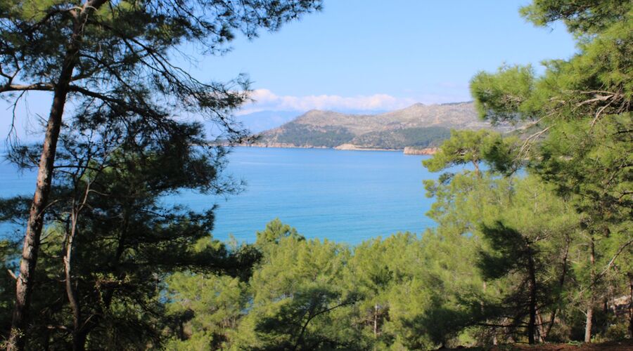 Gelidonya Feneri  Korsan Koyu Doğa Turu Ulupınar da Akşam Yemeği  