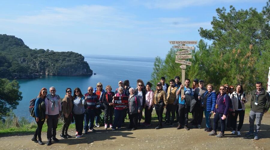 Gelidonya Feneri  Korsan Koyu Doğa Turu Ulupınar da Akşam Yemeği  