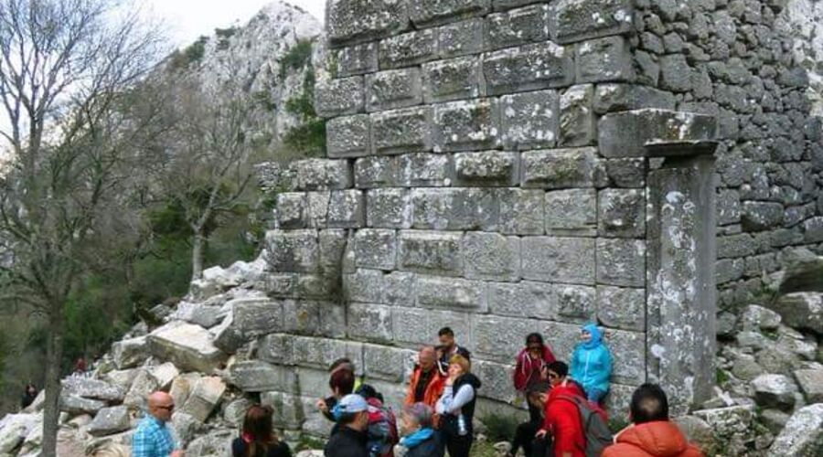 Termessos Antik Kenti Karataş Mağarası Kapuz Kanyonu Turu